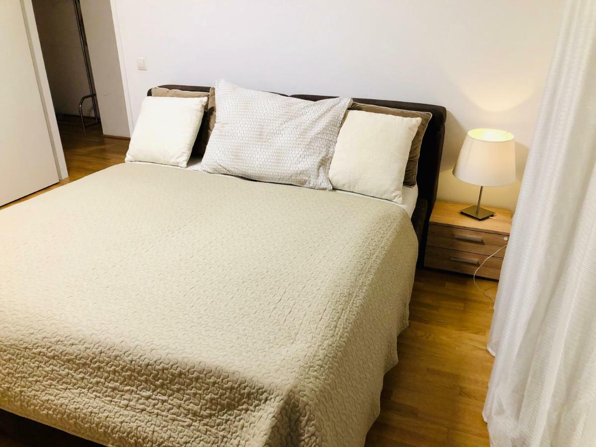 Amazing Austria Center Apartment Near Uno City Βιέννη Εξωτερικό φωτογραφία